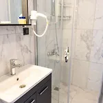 Pera